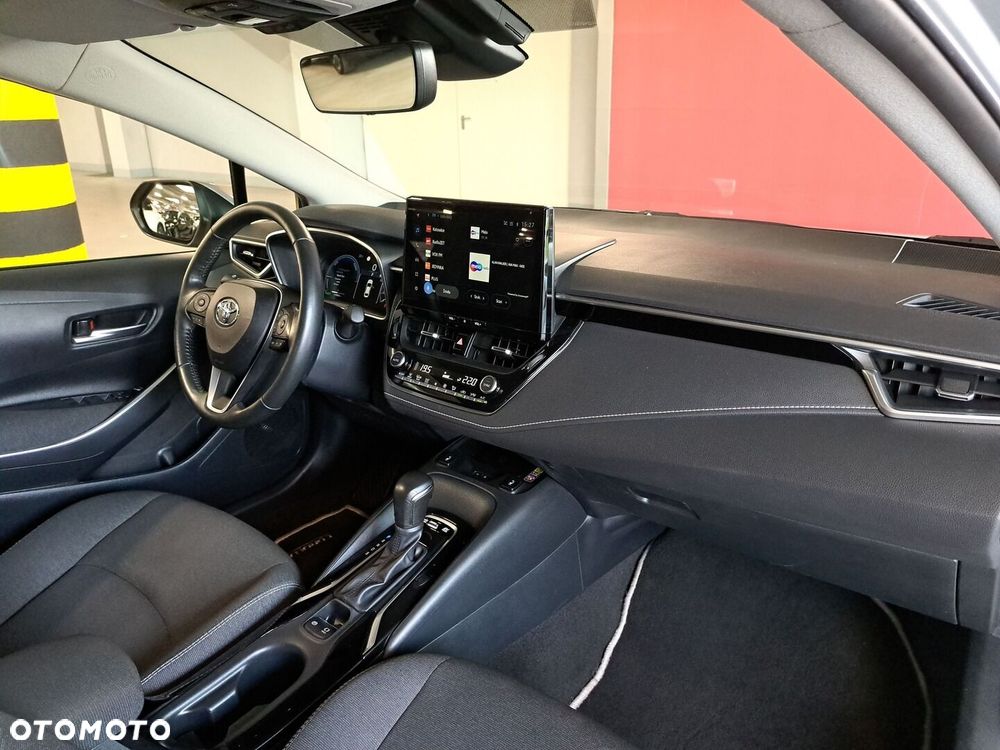 Toyota Corolla 1.8 Hybrid Comfort - 18