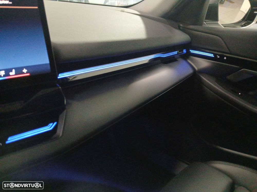 BMW 530 e Line Luxury - 25