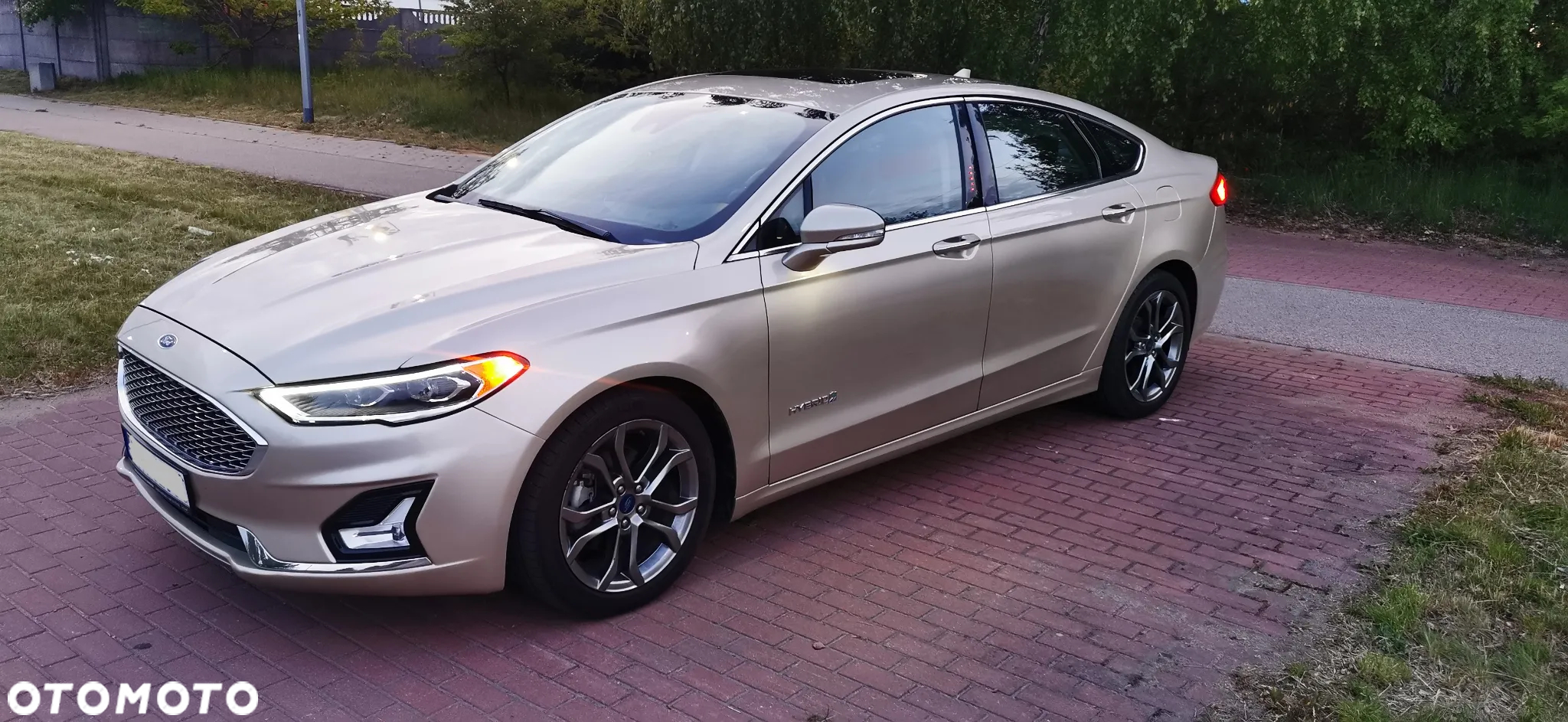 Ford Mondeo 2.0 Hybrid Titanium - 21