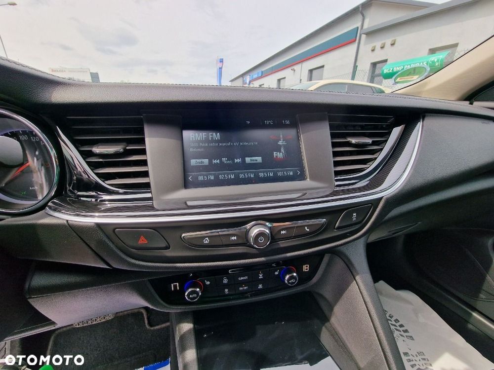 Opel Insignia - 18