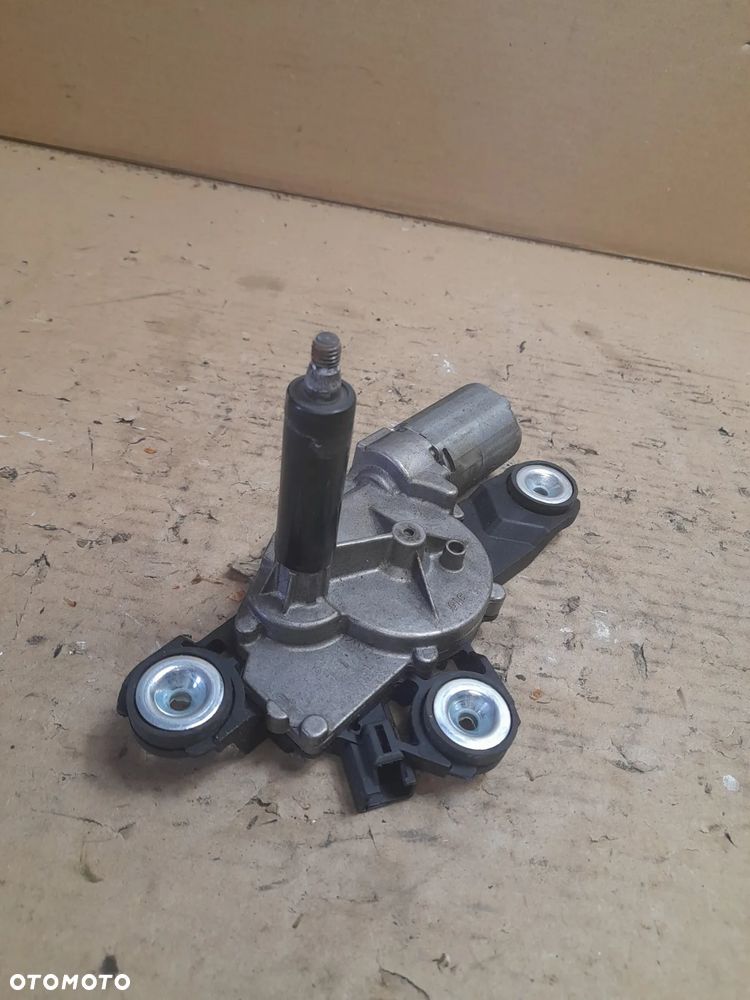 VOLVO V50 SILNICZEK WYCIERACZKI 0390201823 - 4