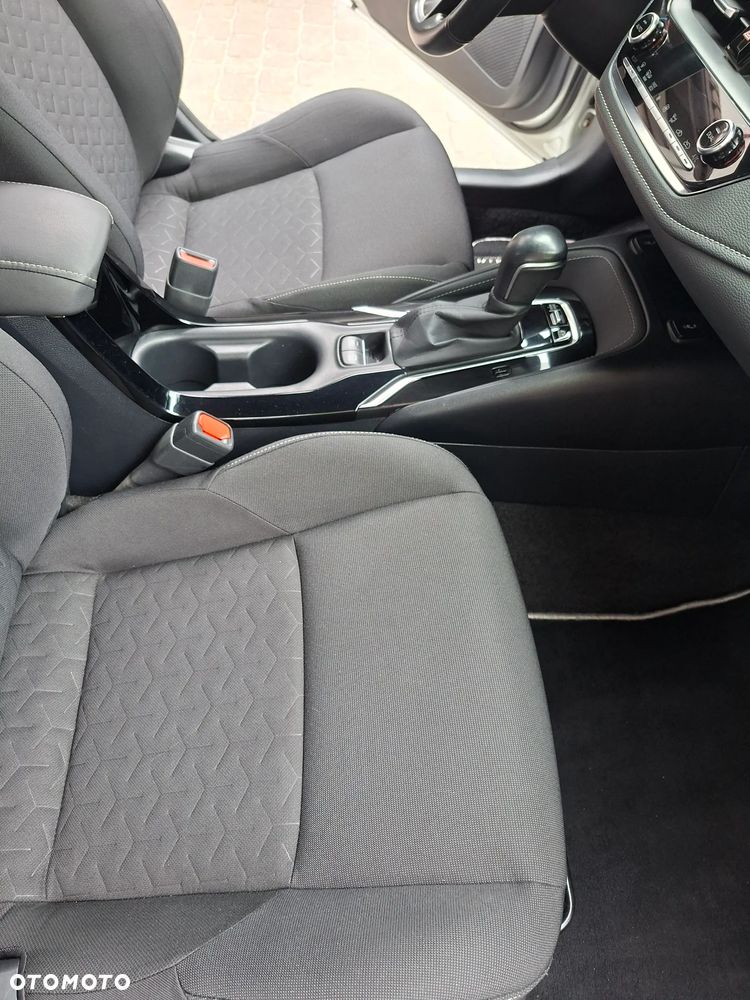 Toyota Corolla 1.8 Hybrid Comfort - 38