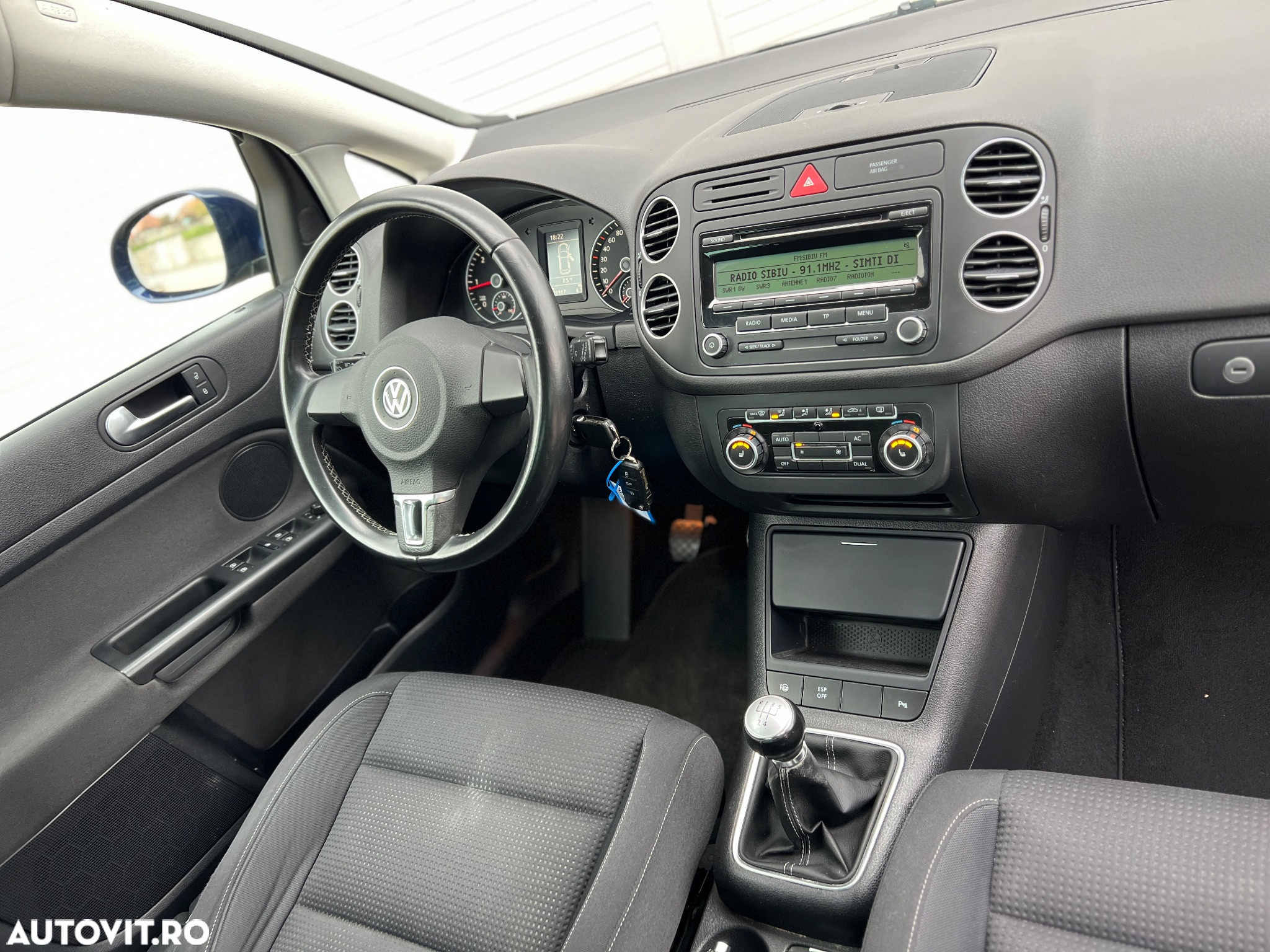 Volkswagen Golf Plus 1.6 TDI DPF BlueMotion Technology Team - 9