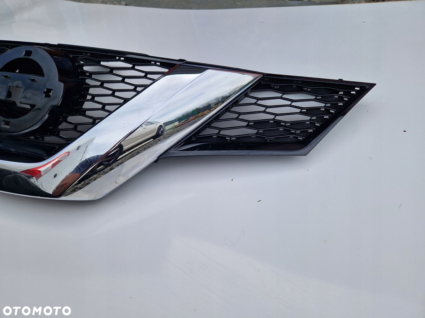 NISSAN X TRAIL T32 2013-2017 GRILL ATRAPA 623104CEOA Ładna - 2