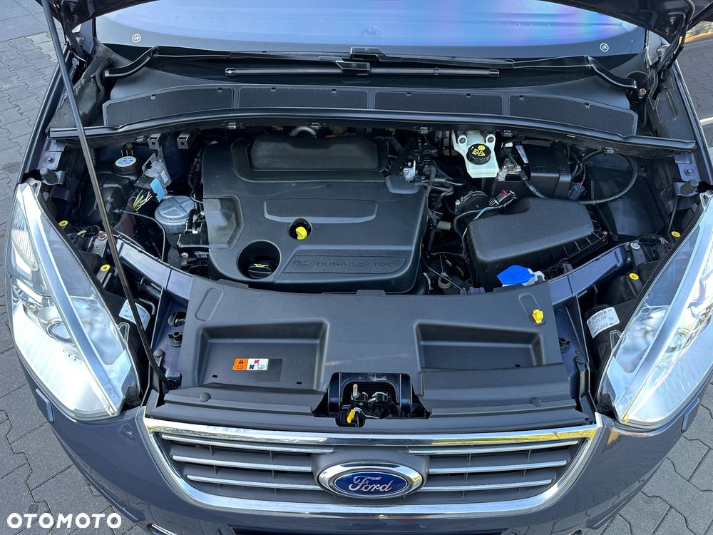 Ford Galaxy 2.0 TDCi DPF Business Edition - 32