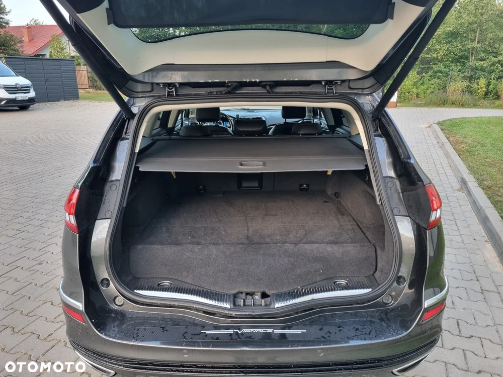 Ford Mondeo SW 2.0 Hybrid Vignale Plus - 17