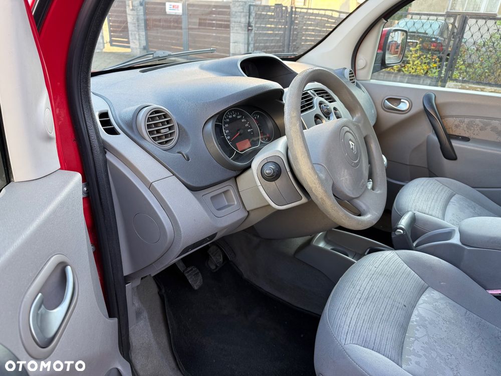 Renault Kangoo 1.6 16V Oasis - 28
