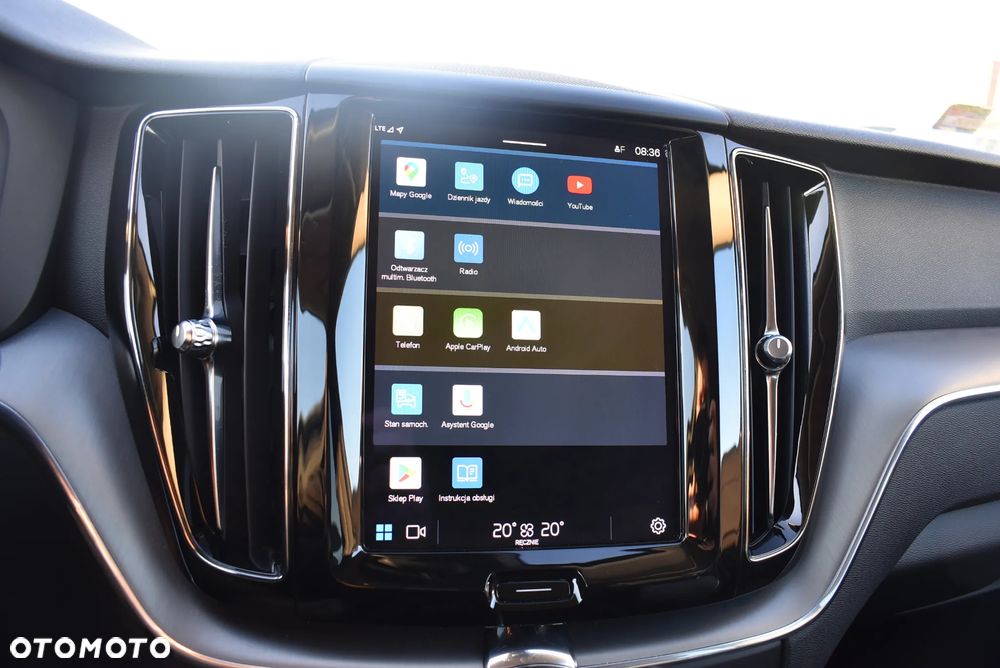 Volvo XC 60 B4 B Momentum Pro - 28