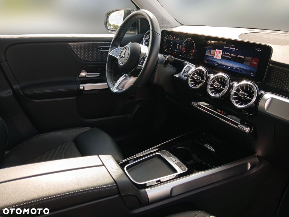 Mercedes-Benz GLB 200 Progressive 7G-DCT - 13