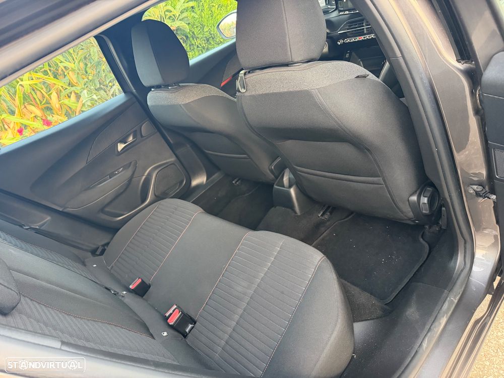 Peugeot 2008 1.2 PureTech Active Pack - 11