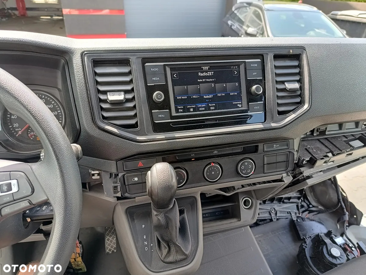 Volkswagen Crafter - 11