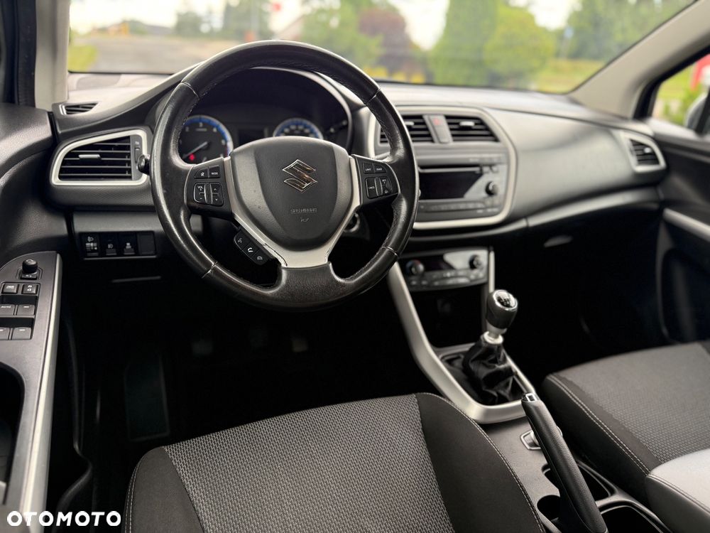 Suzuki SX4 S-Cross - 12