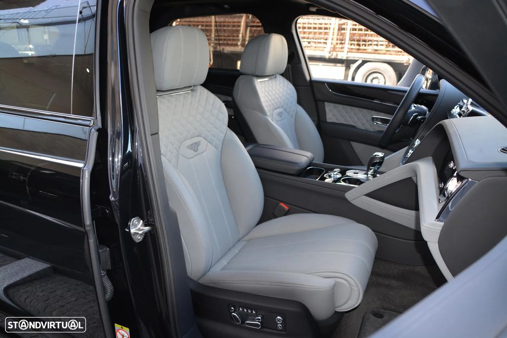 Bentley Bentayga Hybrid - 56