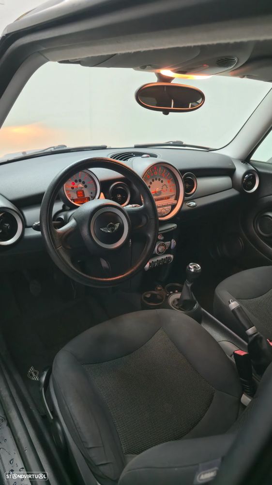MINI 3 Portas Cooper D - 9