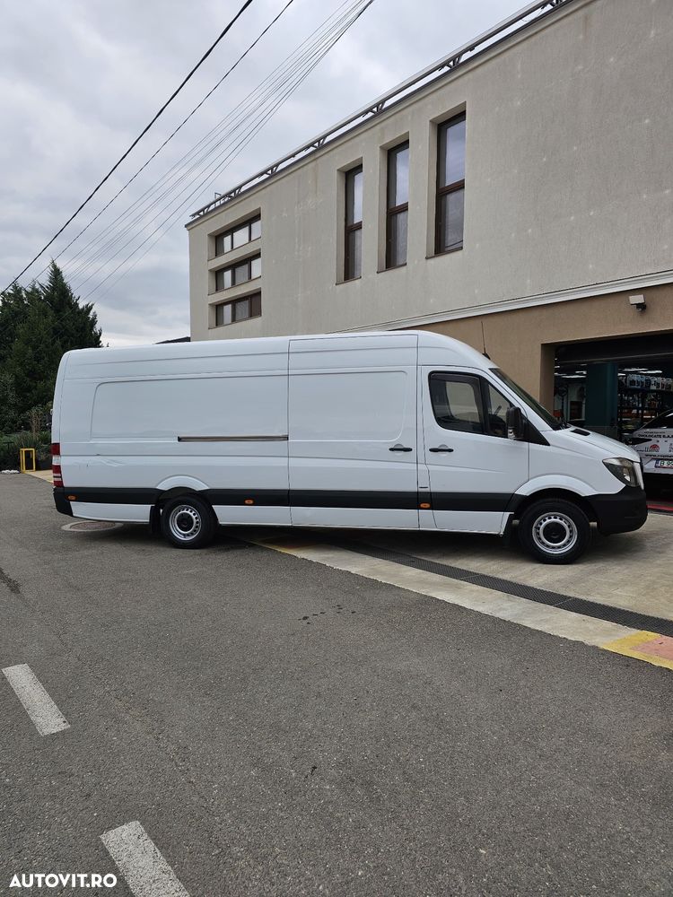 Mercedes-Benz Sprinter - 12