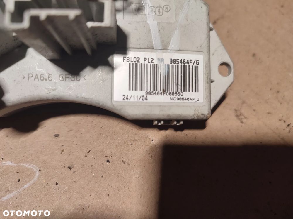 Rezystor opornik dmuchawy BMW E90  985464F - 3