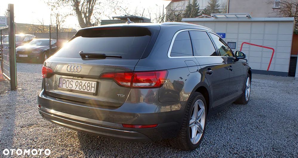Audi A4 Avant 2.0 TDI S tronic - 4
