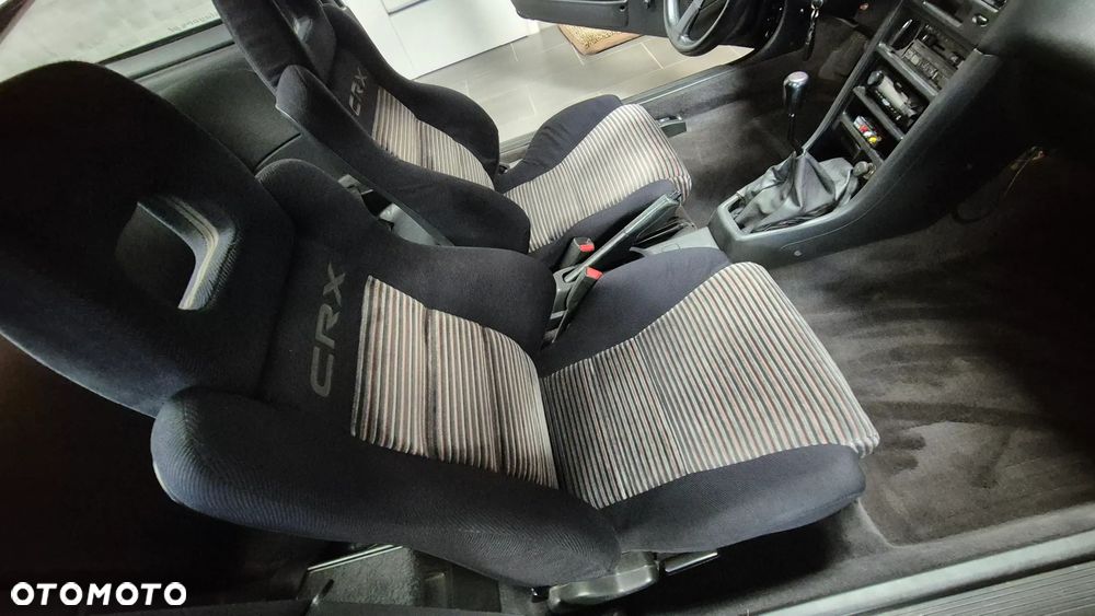 Honda CRX - 7