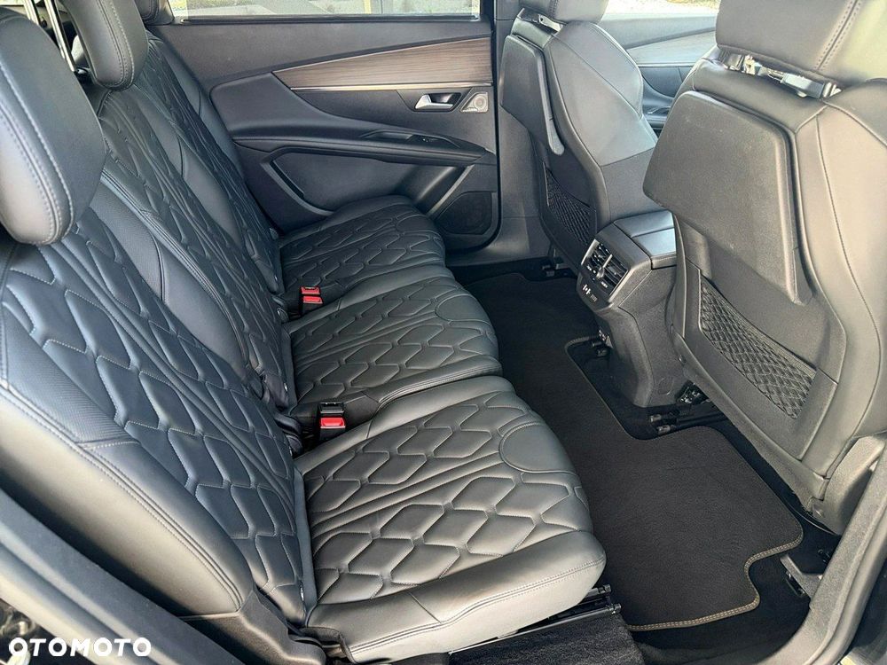 Peugeot 5008 - 30