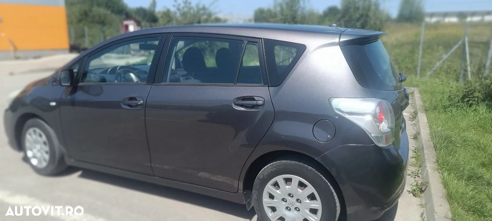 Toyota Verso 2.0 D-4D DPF Sol - 2