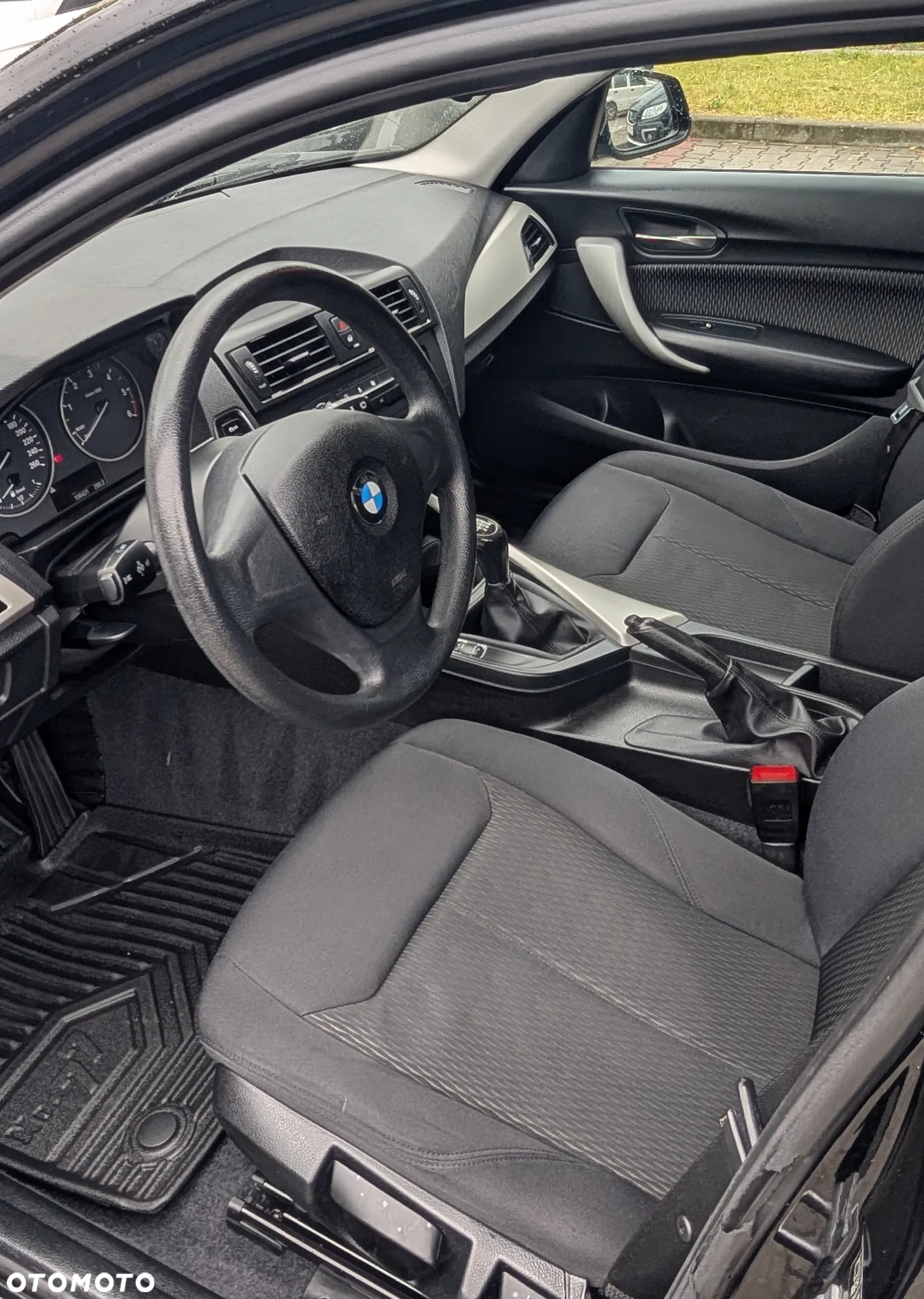 BMW Seria 1 114d - 11