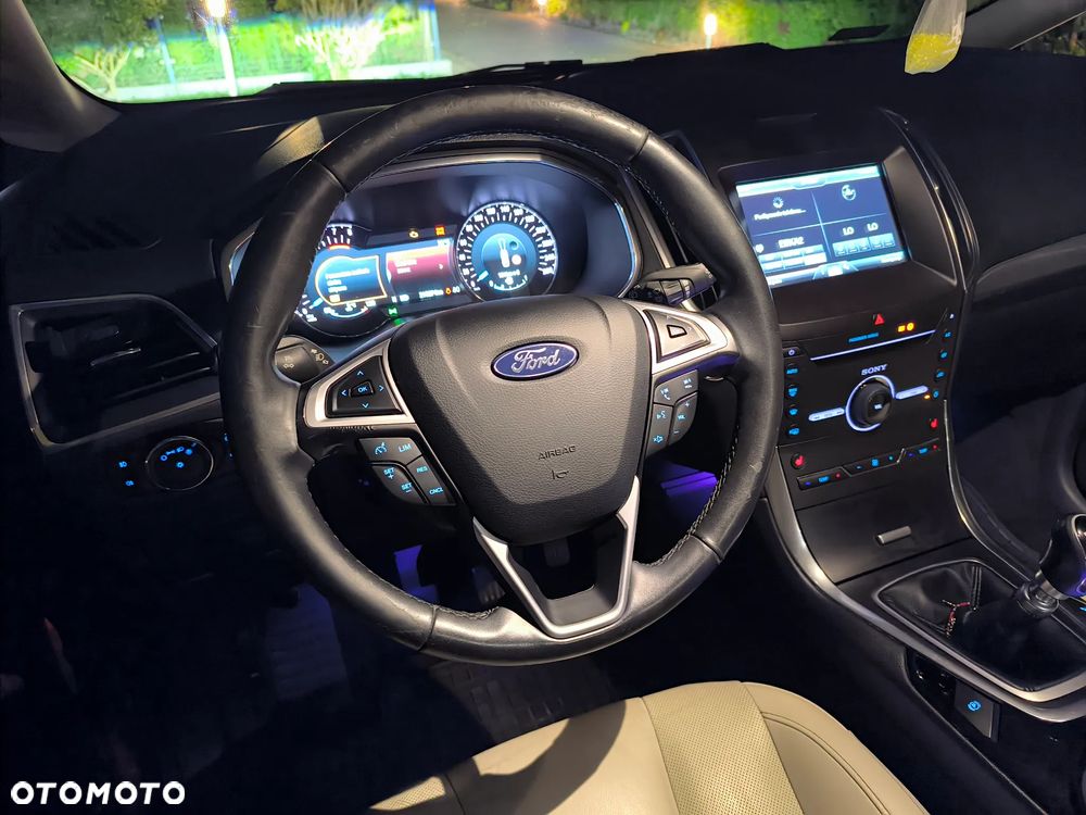 Ford S-Max 1.5 EcoBoost Titanium - 36