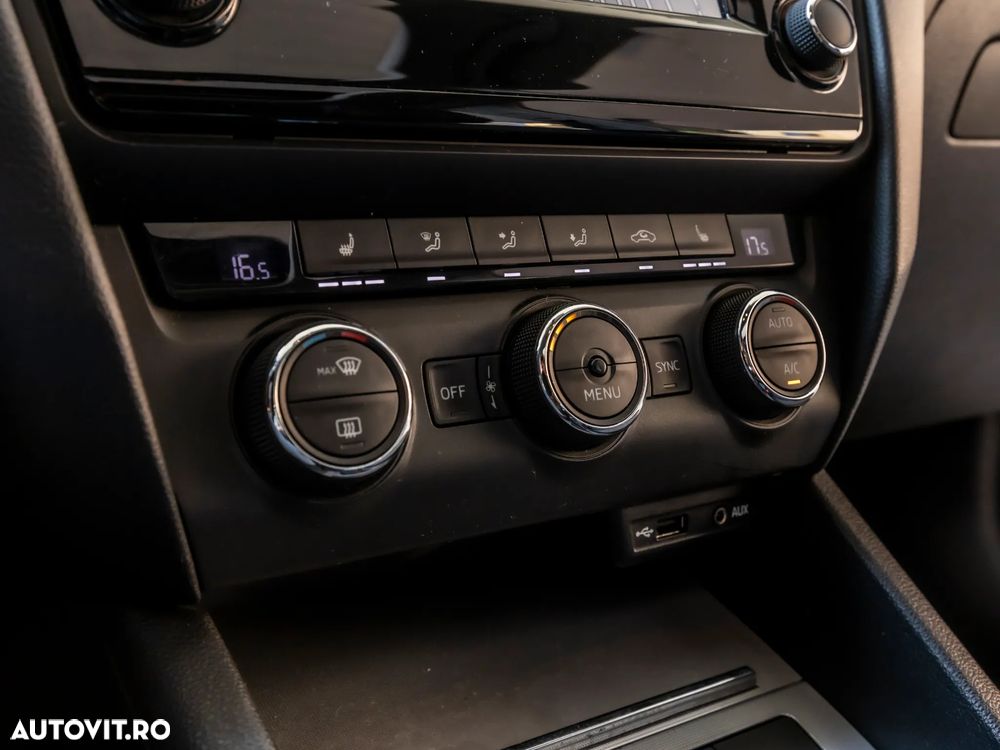 Skoda Octavia 1.6 TDI (Green tec) DSG Ambition - 19