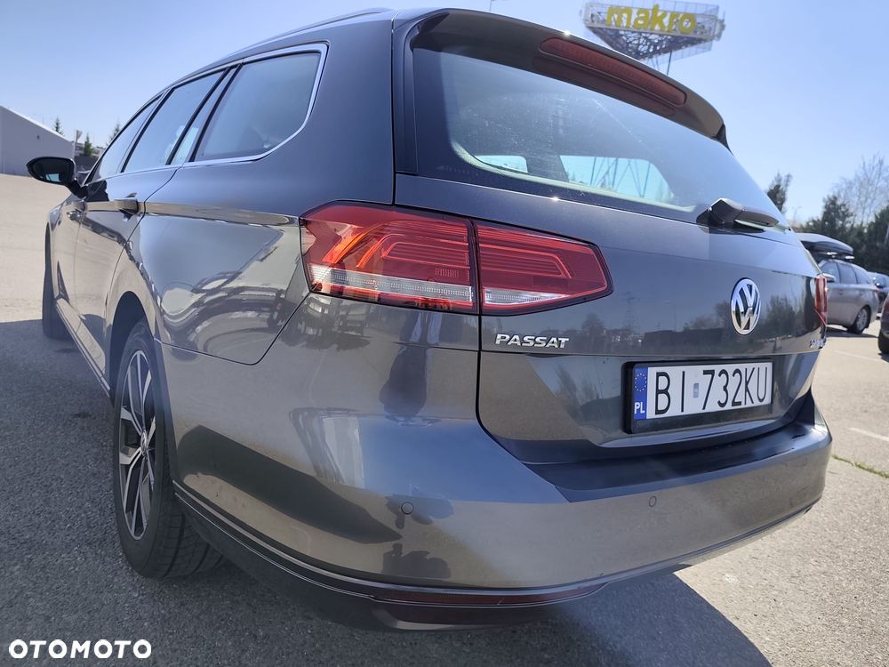 Volkswagen Passat 2.0 TDI (BlueMotion Technology) Comfortline - 14