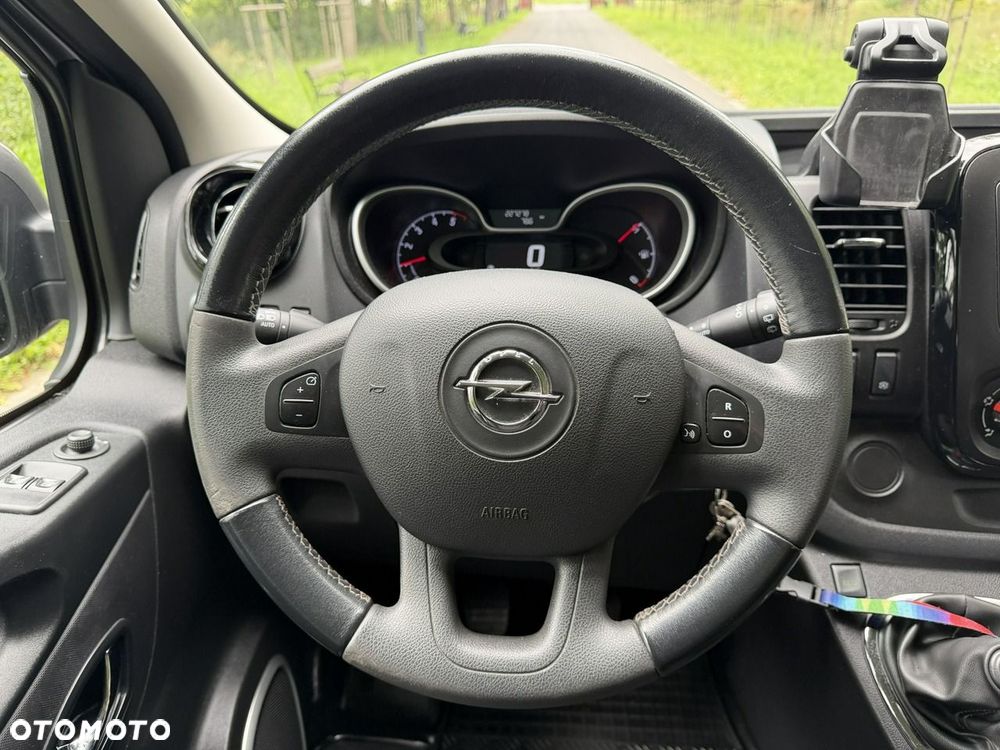 Opel Vivaro - 36
