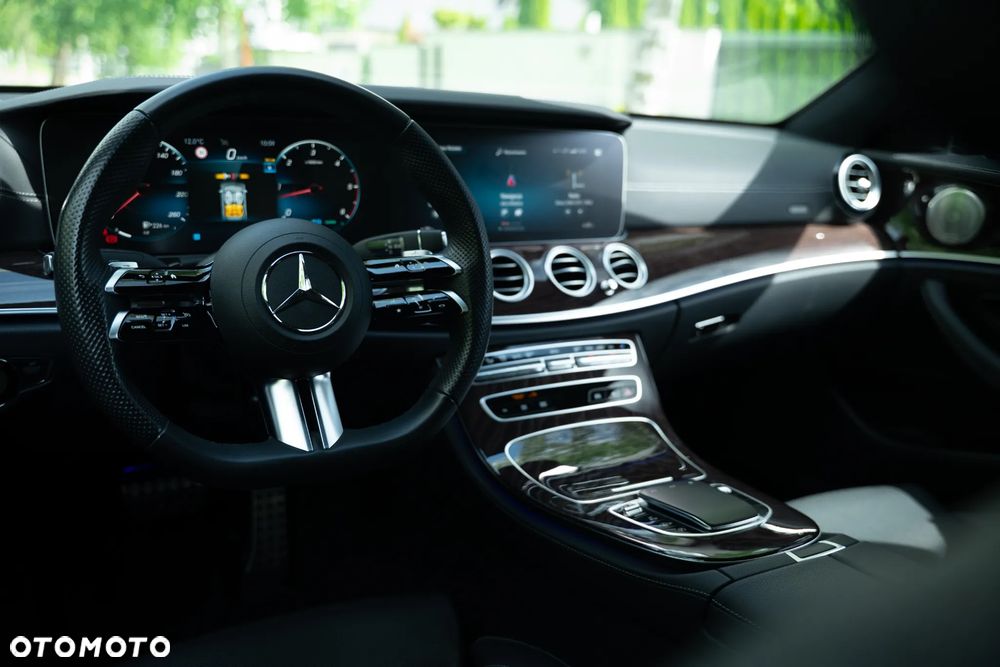 Mercedes-Benz Klasa E 220 d 4-Matic Business Edition - 20