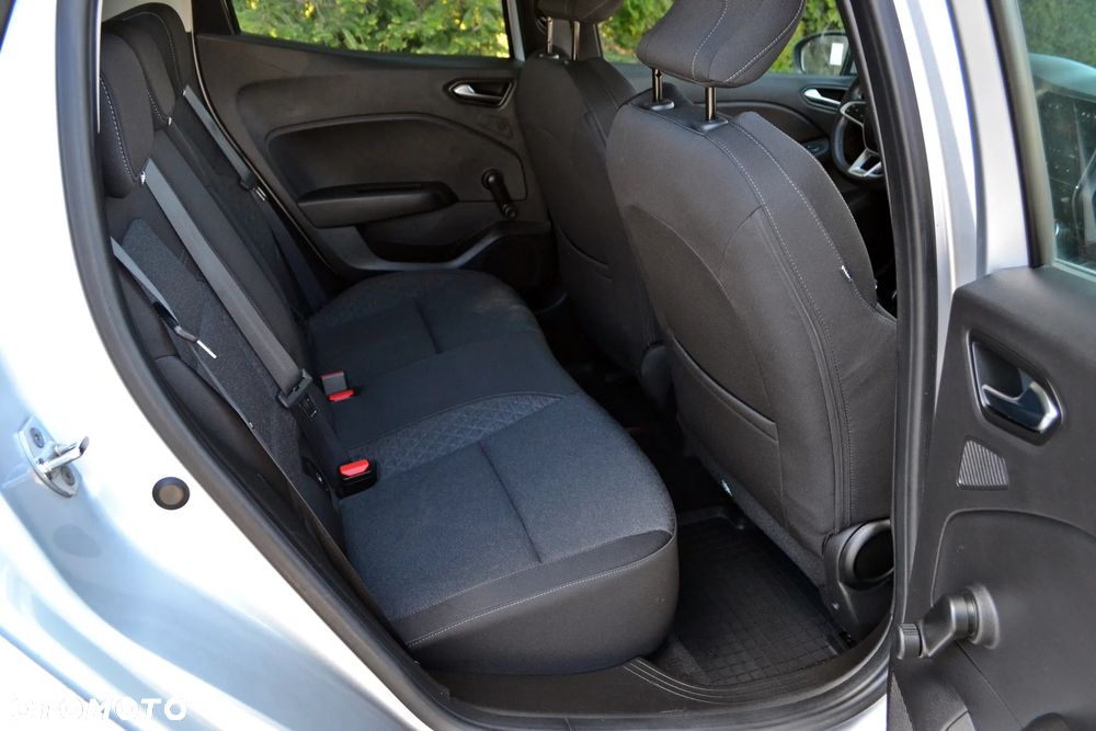 Renault Clio - 19