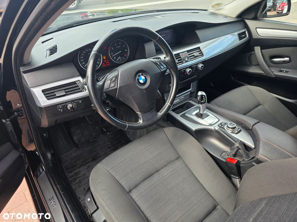 BMW Seria 5 523i Edition Exclusive - 10