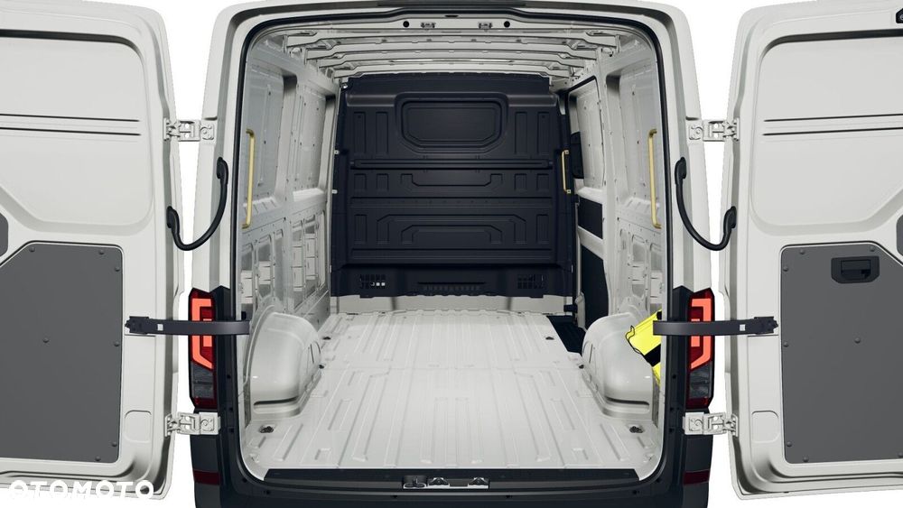Volkswagen Crafter FURGON L3H2 2.0 TDI 140 KM 6-G - 7