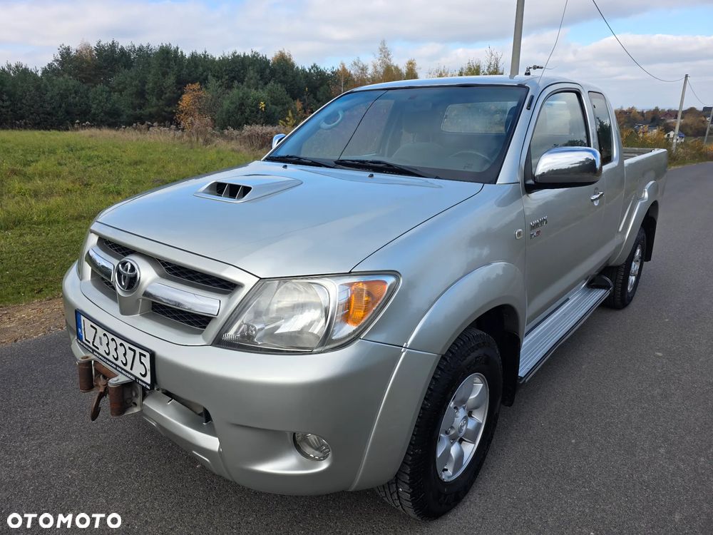 Toyota Hilux - 23