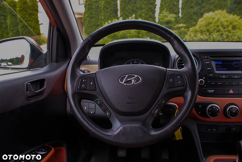 Hyundai i10 1.2 YES Gold - 26