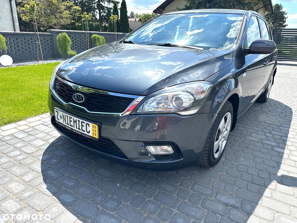 Kia Ceed 1.4 CVVT Spirit - 12