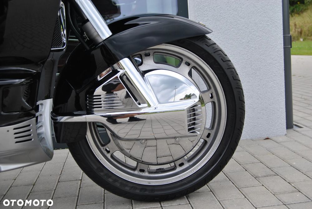 Honda GL - 10