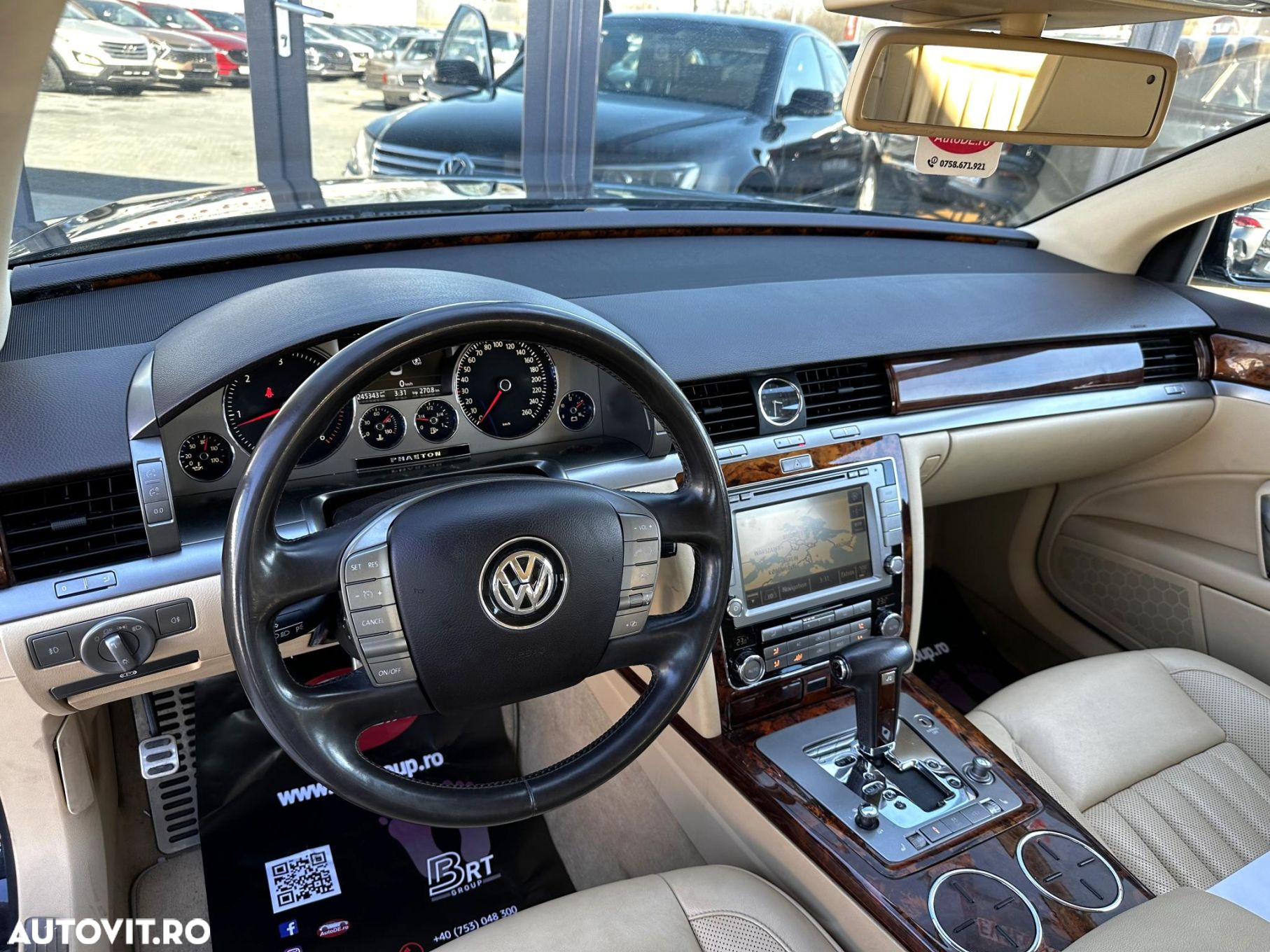 Volkswagen Phaeton - 5