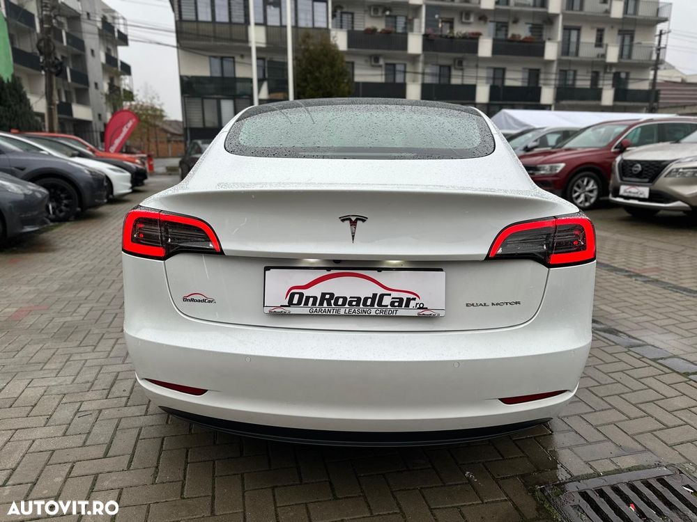 Tesla Model 3 Long Range - 14