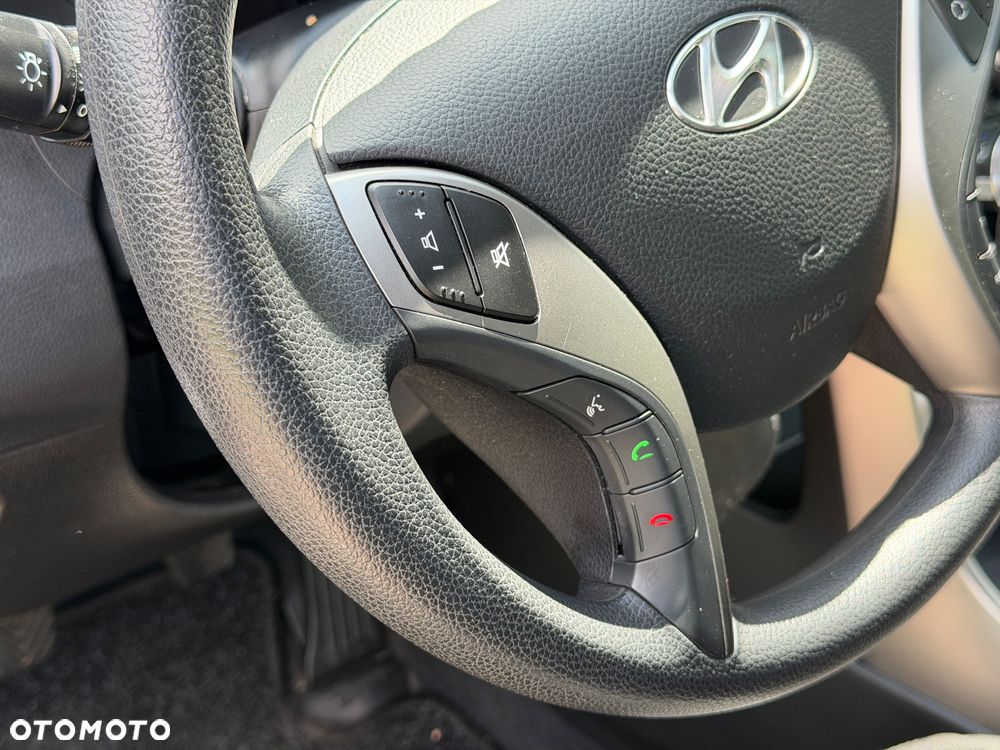 Hyundai i30 blue 1.4 Classic Navigation - 33