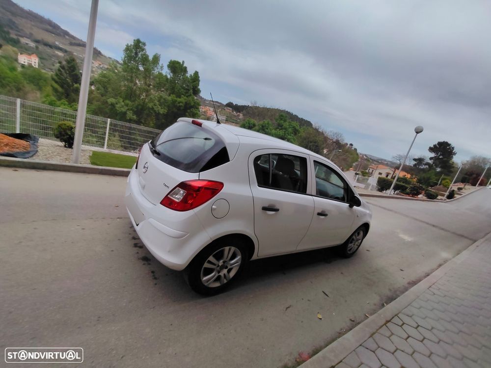 Opel Corsa 1.3 CDTi Enjoy - 3