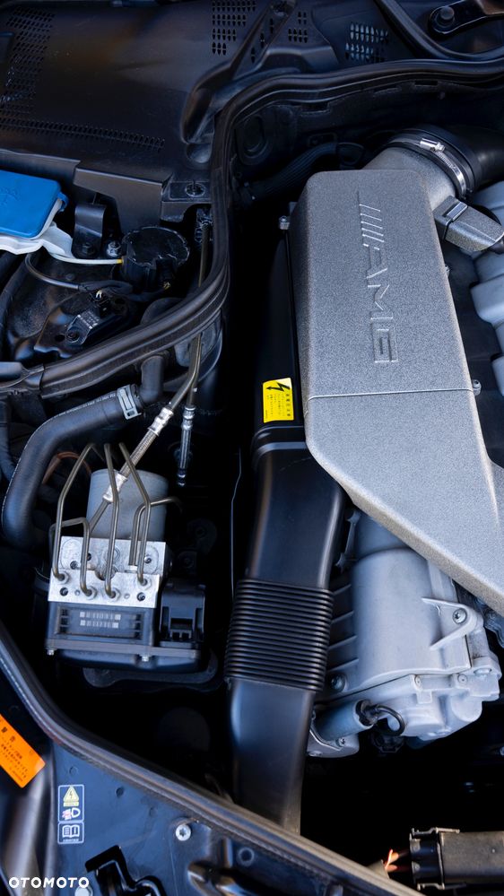 Mercedes-Benz CLS 63 AMG 7G-TRONIC - 38