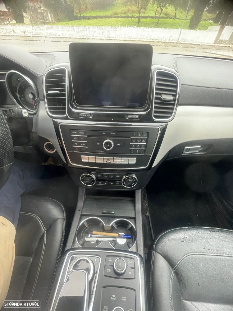 Mercedes-Benz GLS 350 d 4-Matic - 15