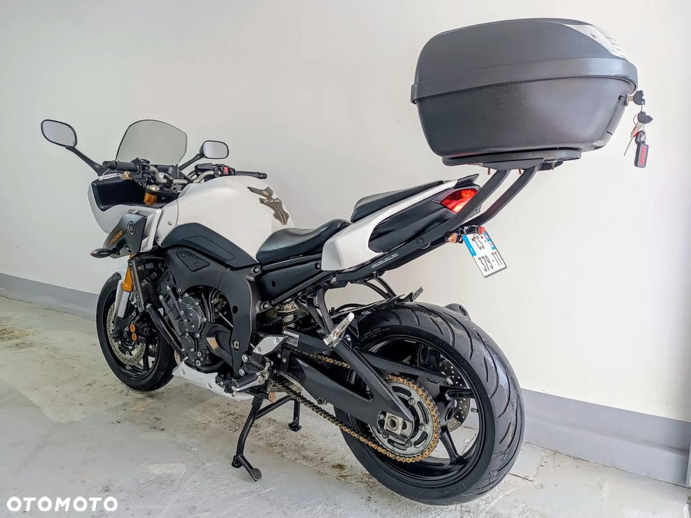 Yamaha FZ8 - 13