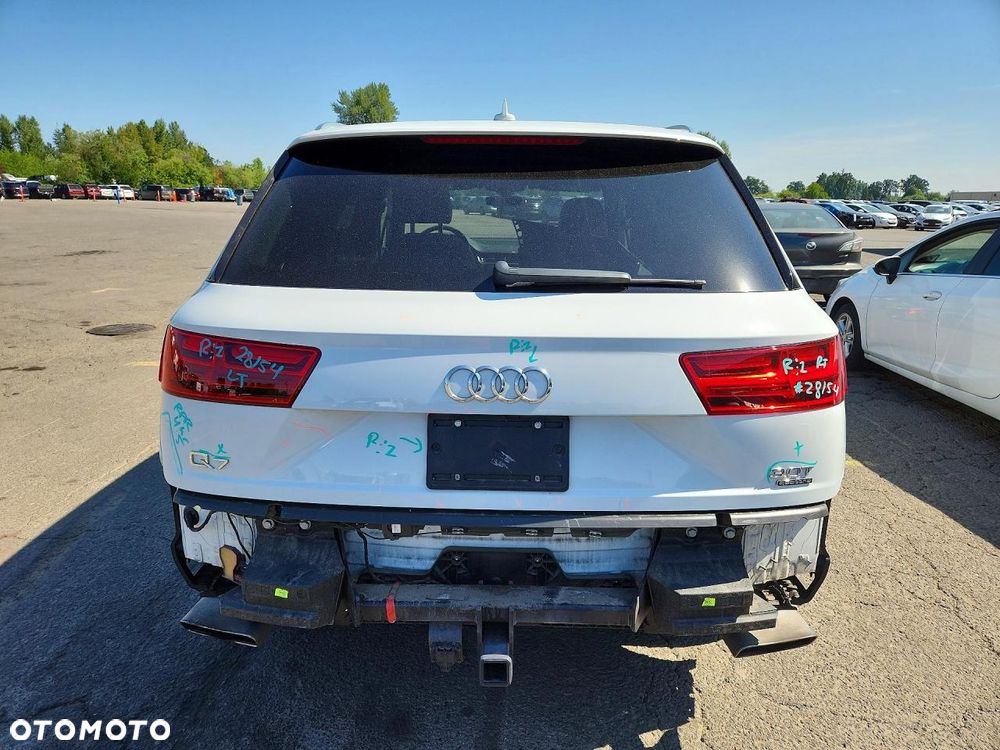Audi Q7 3.0 TFSI Quattro Tiptronic - 6