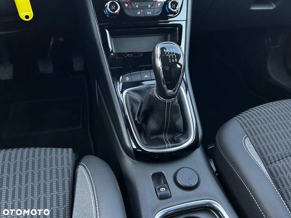 Opel Astra 1.2 Turbo Start/Stop Business Edition - 30