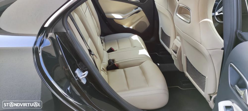 Mercedes-Benz CLA 220 CDI 7G-DCT - 11