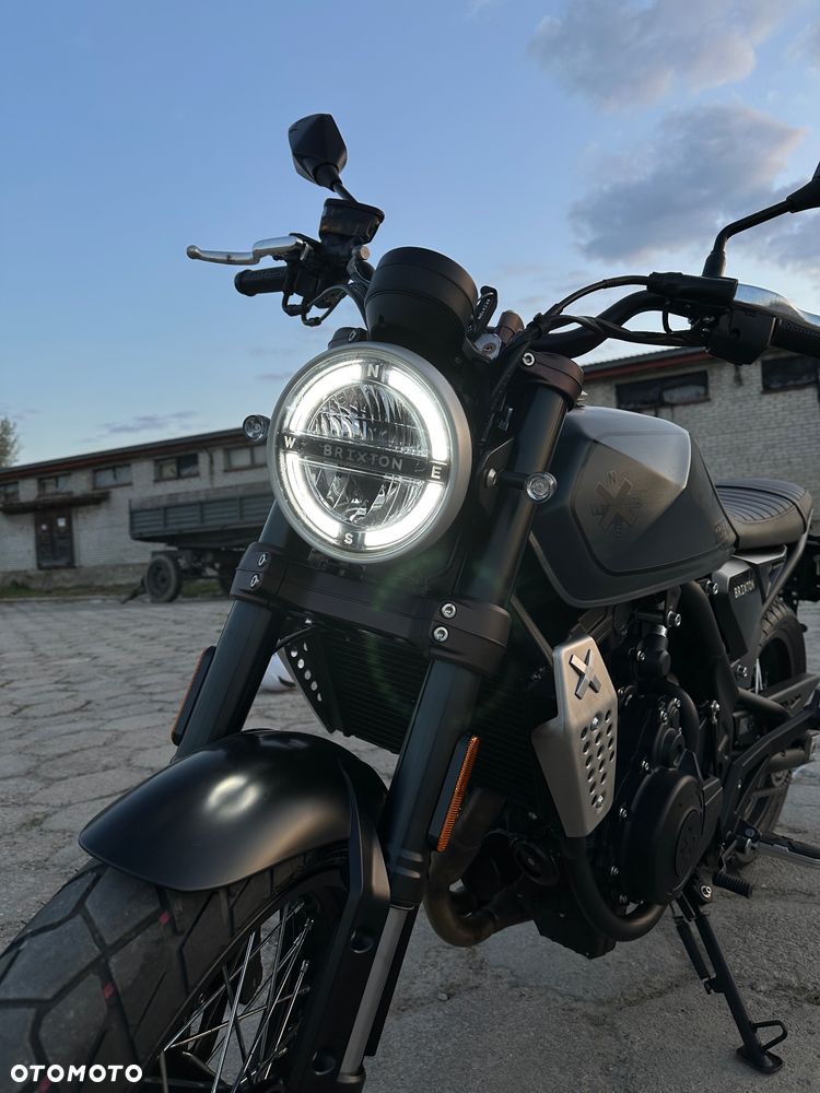 Brixton Crossfire - 2