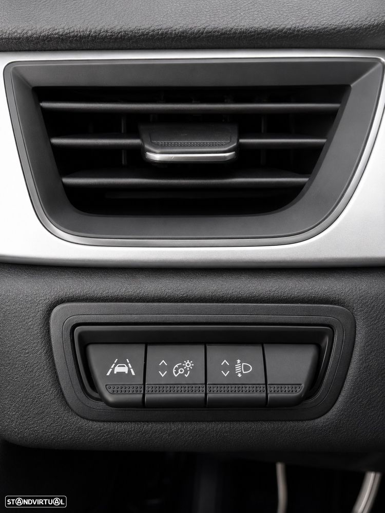 Renault Captur - 17