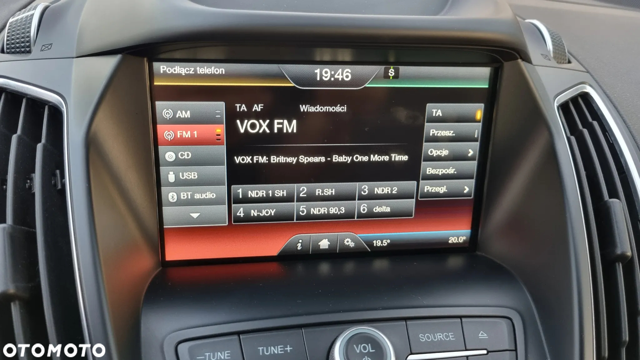 Ford C-MAX 2.0 TDCi Start-Stop-System Titanium - 34